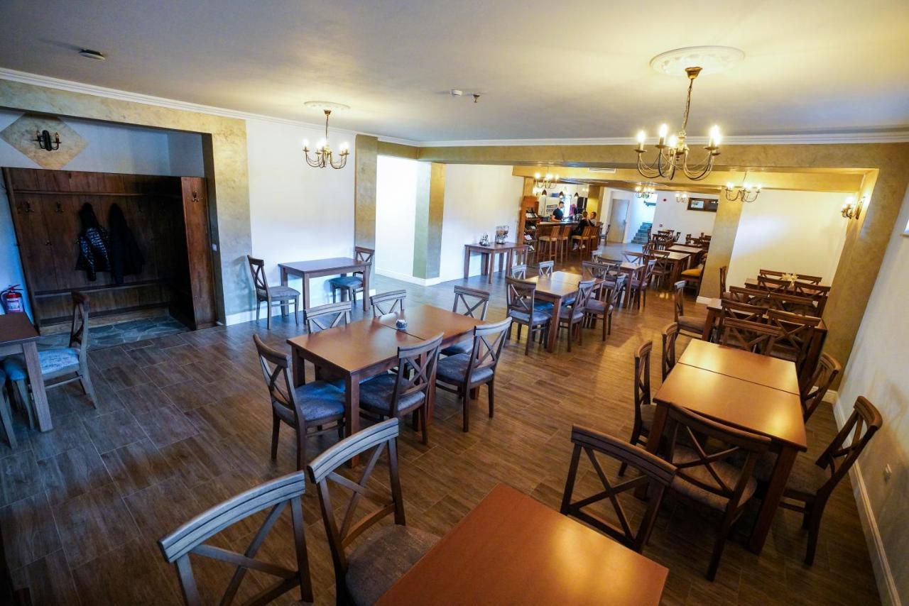 Hotel Yara Vişeu de Sus Buitenkant foto
