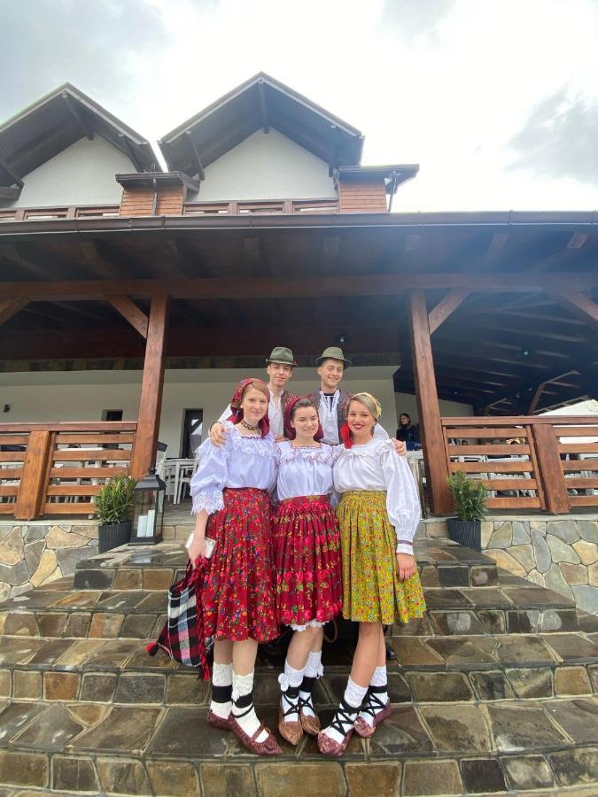 Hotel Yara Vişeu de Sus Buitenkant foto