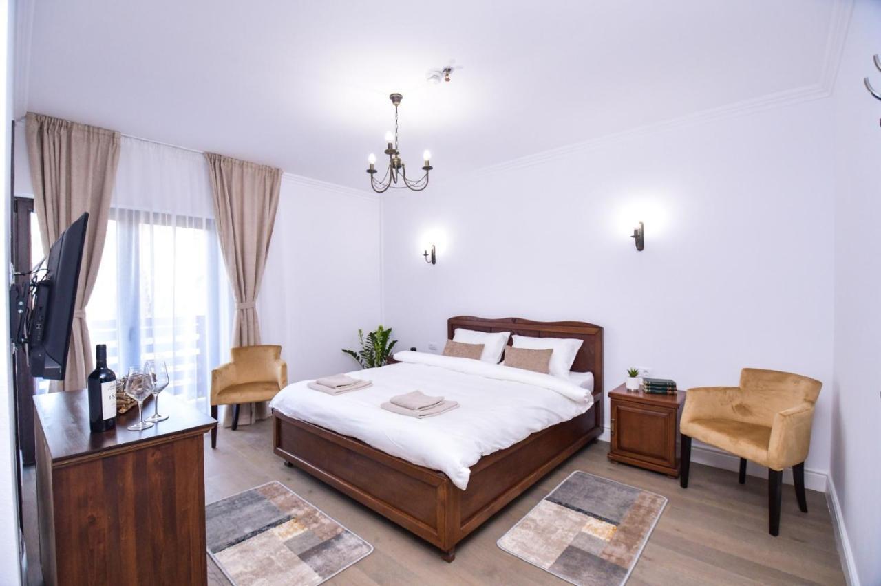 Hotel Yara Vişeu de Sus Buitenkant foto